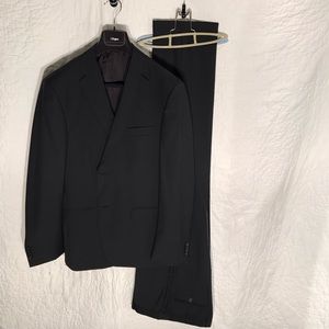 Z Zegna Drop 8  Two Button Suit ( 40/34)